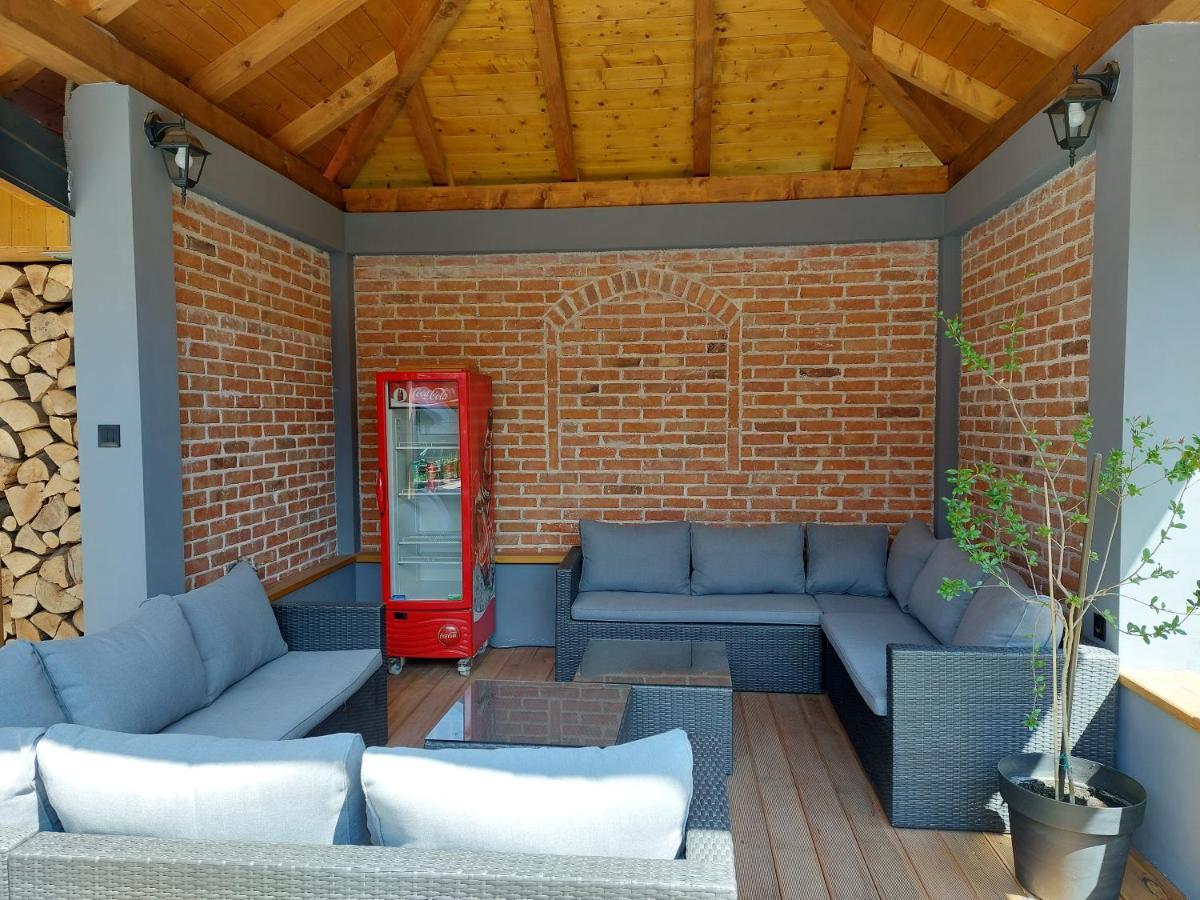 Apartment Karlovac Eksteriør billede