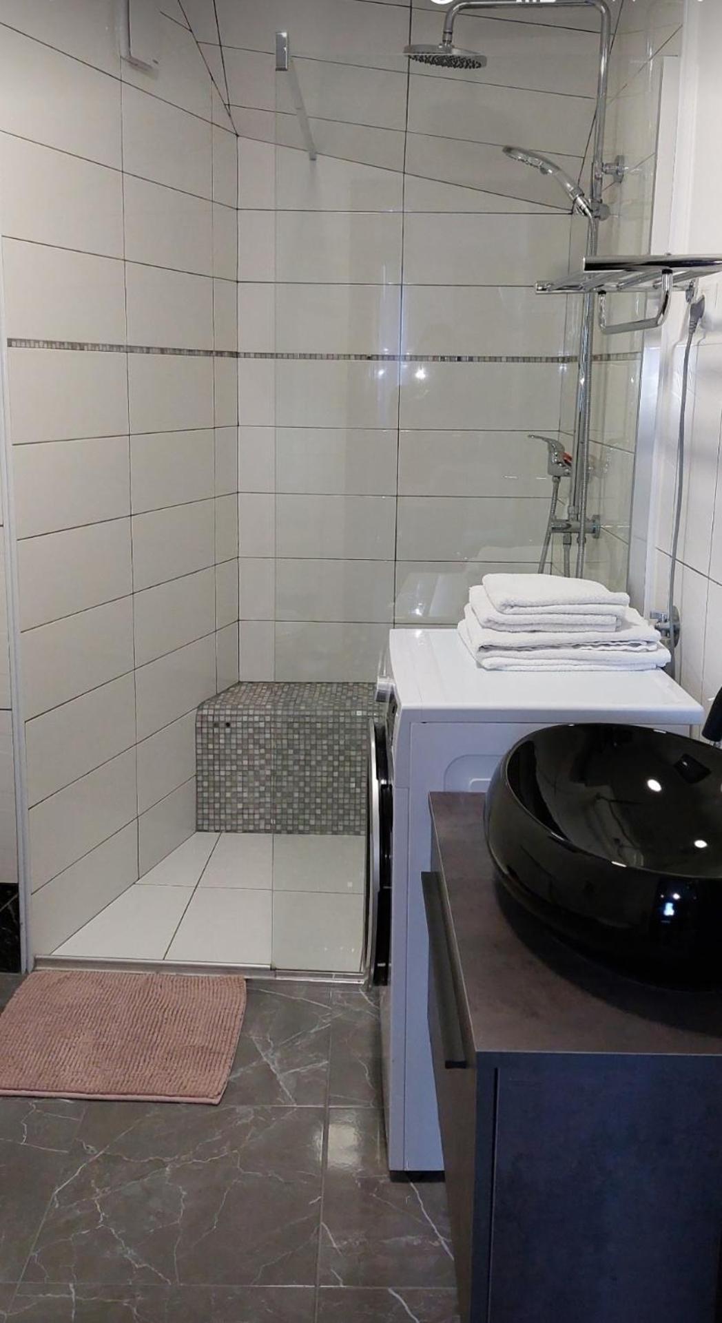 Apartment Karlovac Eksteriør billede