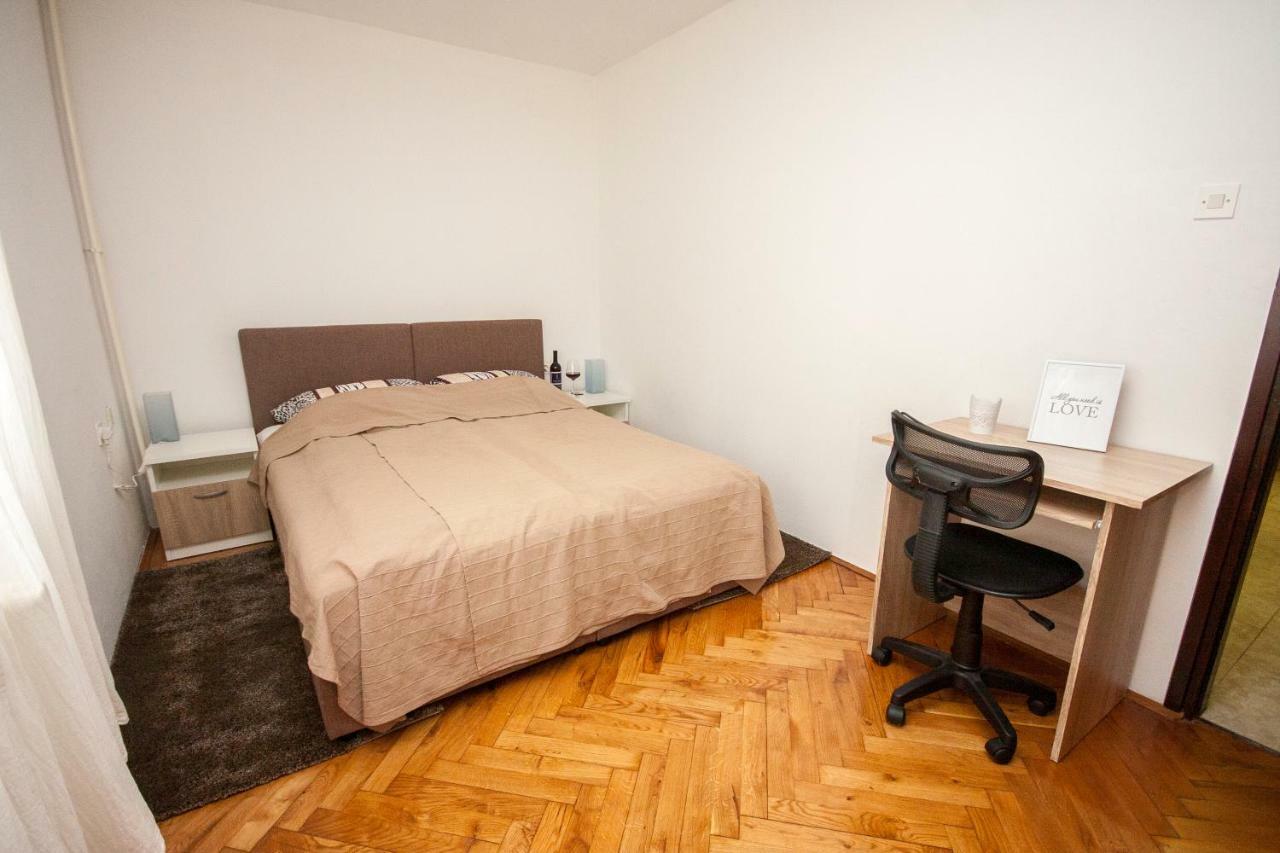 Apartment Karlovac Eksteriør billede